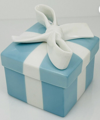 Tiffany Blue Gift Box White Porcelain Bone China Trinket Jewelry 2  Small NWOT
