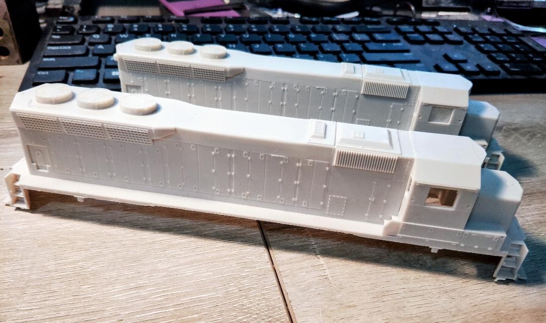 HO Scale, One CNW SD45 non-dynamic engine shell kit, PNW Resins