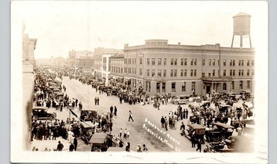 DOWNTOWN BROADWAY albert lea mn c1910 postcard minnesota real photo rppc street