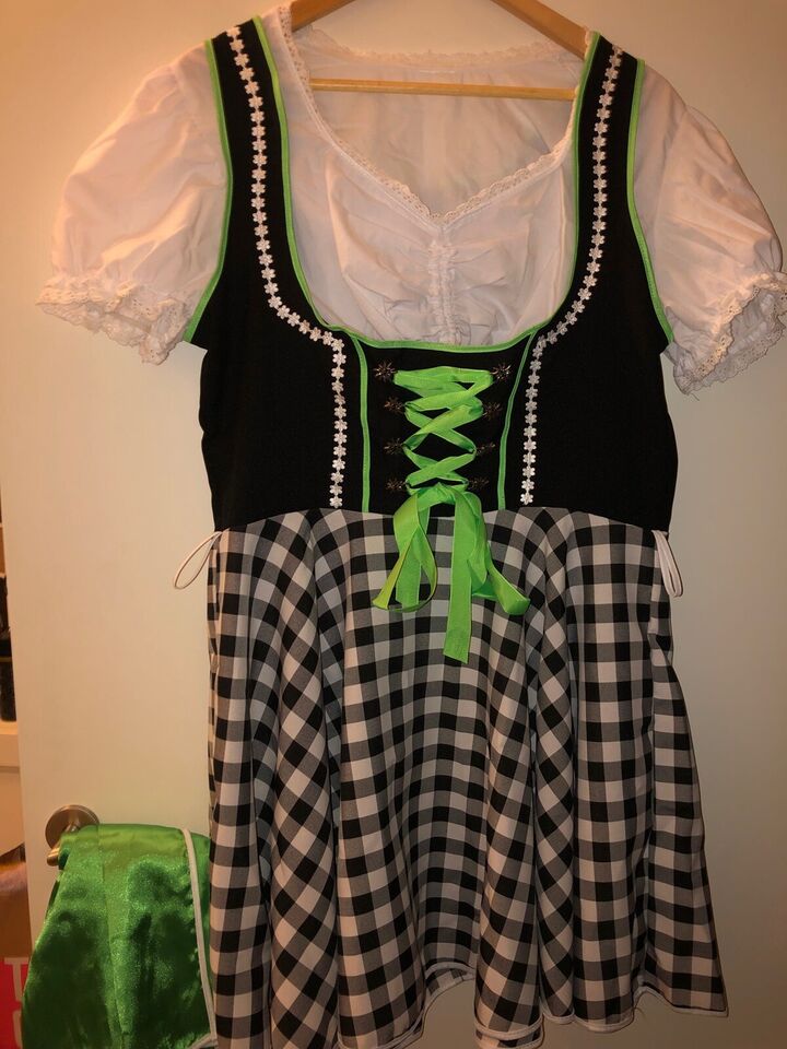 Anden kjole, Tyroler, str. findes i flere str.