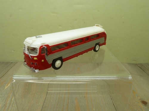 American Precision Models Bus Red C Truck & Coach Division HO Scale 1:87 APM - Picture 2 of 8