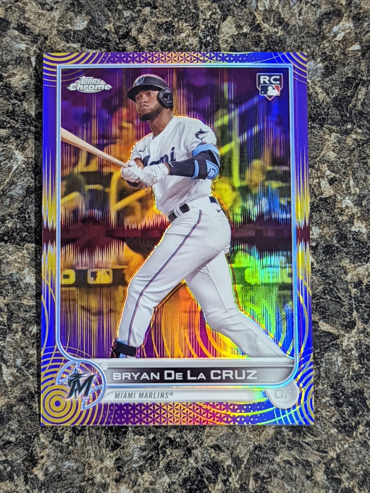 2022 Topps Chrome Sonic Purple Yellow Pulse #216 - Bryan De La Cruz /299 Marlins