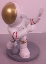 Cool Creative Astronaut Space Man Resin Home Desk Decor - New.       B100 