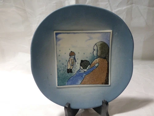Vintage Heljä Liukko-Sundström Mother and Child Series "Comforting" Small Plate