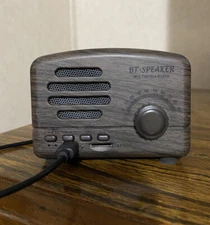Vintage Wireless Mini BT-Speaker Multimedia FM Radio Music Player