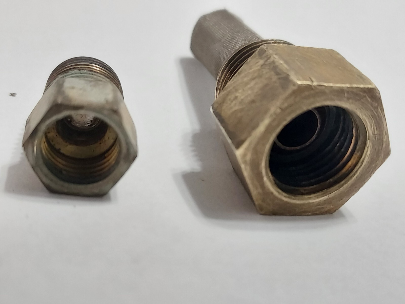 Original Autolite Fuel Inlet Fitting With Filter Screen 2100 4100