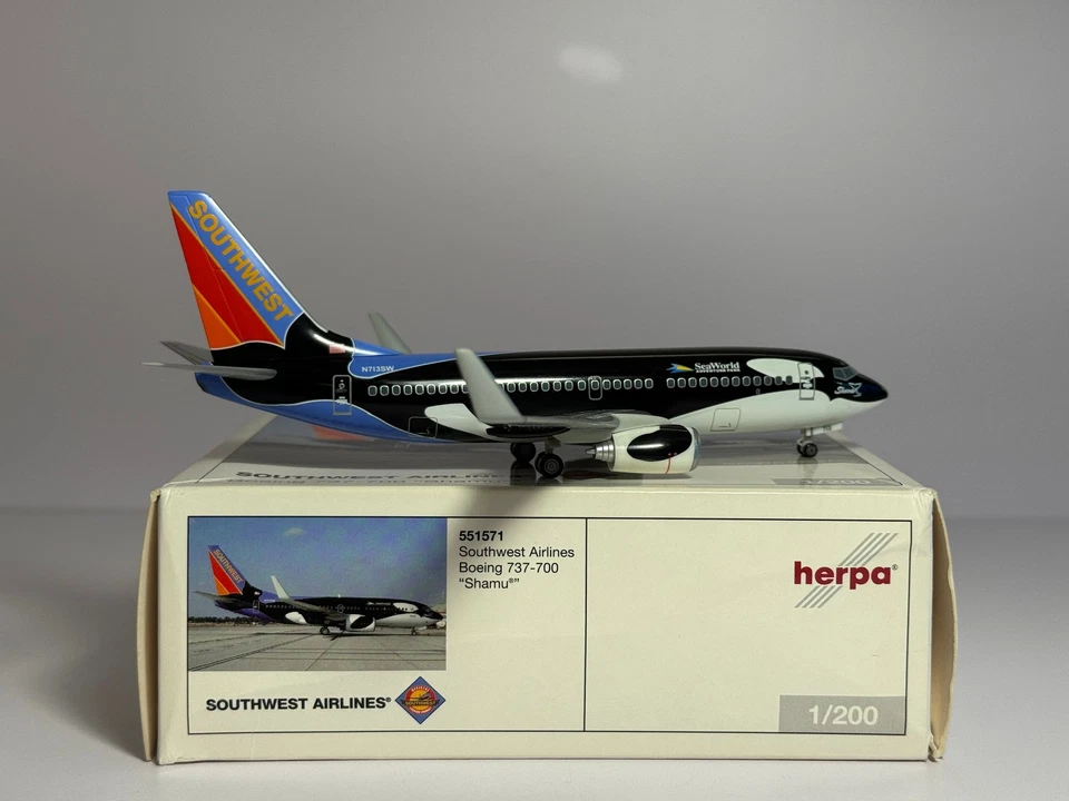 Herpa 1:200 Southwest Boeing 737-700 N713SW Shamu 551571 Foto 2 de 2
