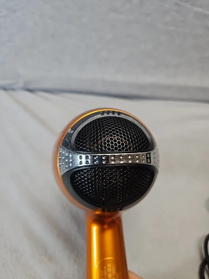 Infiniti Pro Conair Gold Color Hair Dryer Y309YL (3s2a) - Image 3 of 4