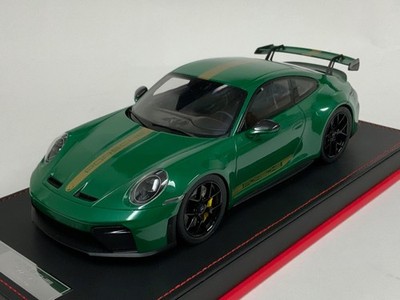 1/18 Ivy Porsche 911 GT3 992.1 Green with Gold Stripe on Leather