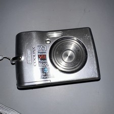 Nikon Coolpix L12 7.1MP Digital Camera Silver
