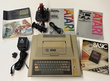 Atari 400 Computer Console W Power Supply, Manuals and extras - powers on