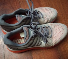 Nike Air Max 2017 Women's Size 10 Running Shoes Pure Platinum Hot Lava