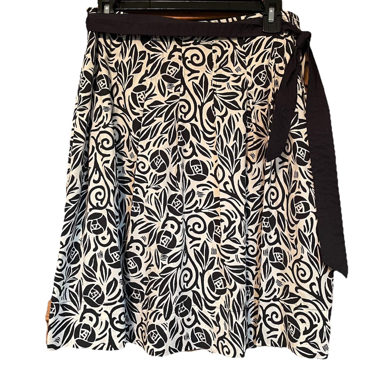 BCBG MAXAZRIA skirt size 2 Macintosh Rose Morris Black Cream Silk A-Line Belted