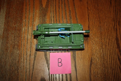 Vintage MPC Army Weasel (Tank) with Silver Tracks & Blue Driver B - Marx - Picture 10 of 11