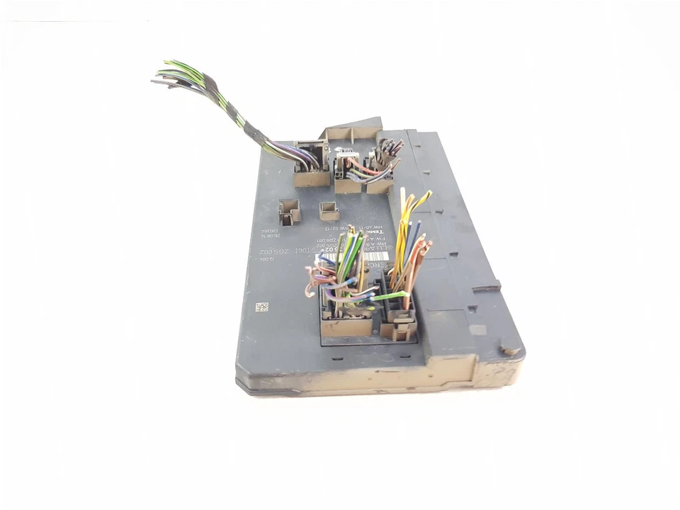 VOLKSWAGEN CRAFTER FUSE RELAY BOX A9069003502 2.0 DIESEL MK1 2010 - 2017 - Image 4 of 4