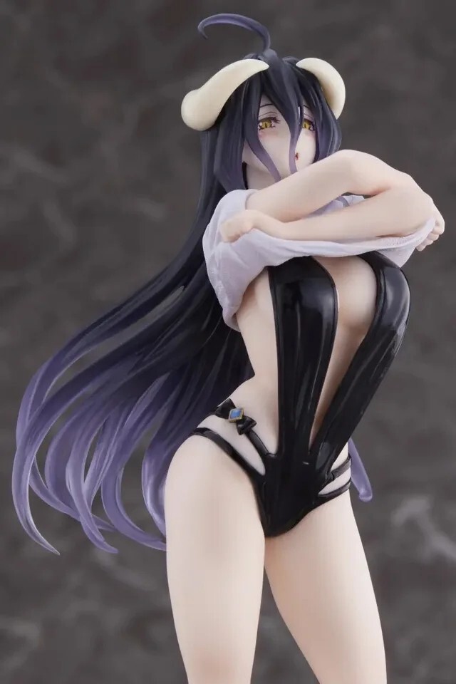 Statuette Albedo Overlord de 18cm avec finitions premium en PVC injecté