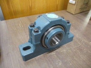 Dodge Double Interlock Pillow Block Bearing 023339 P2B-DI-203R 2-3/16"
