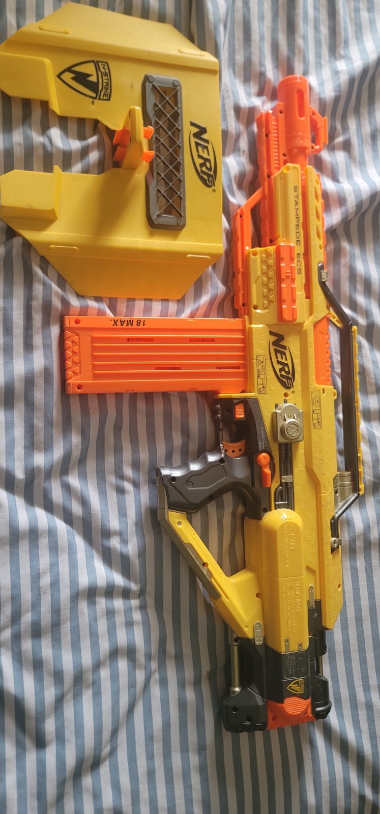 Nerf STAMPEDE ECS-50 N-Strike Automatic BLASTER W/ 18 dart m