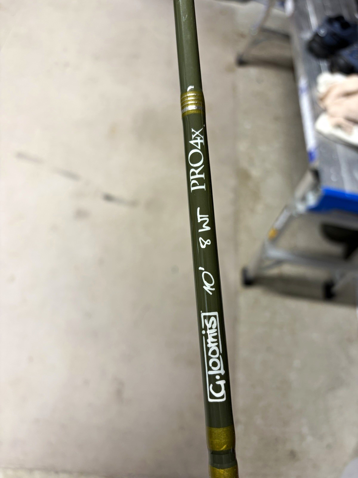 G. Loomis PRO 4X 10ft #8 4pc Fast Graphite Fly Rod w/ Tube & Sock
