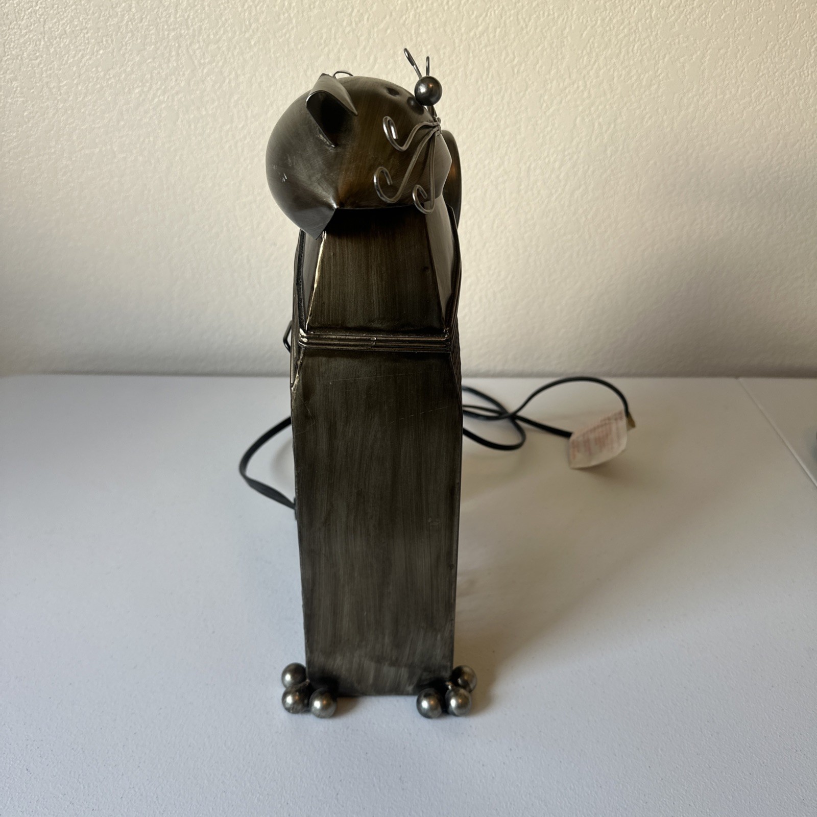 DECO BREEZE Cat Fan Metal Sculpture 11.5" Electric Desk Fan Intertek Figurine