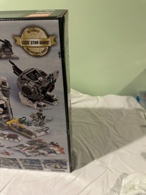 RARE LEGO 75098 Star Wars: Assault on Hoth new and sealed FREE Shipping!