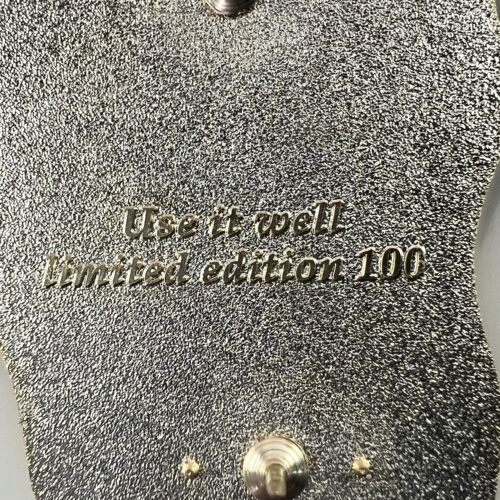 Harry Potter Pin Harry Hermione Norbert Cloak Wither Wings Wizarding Wares # 100 - Picture 2 of 2