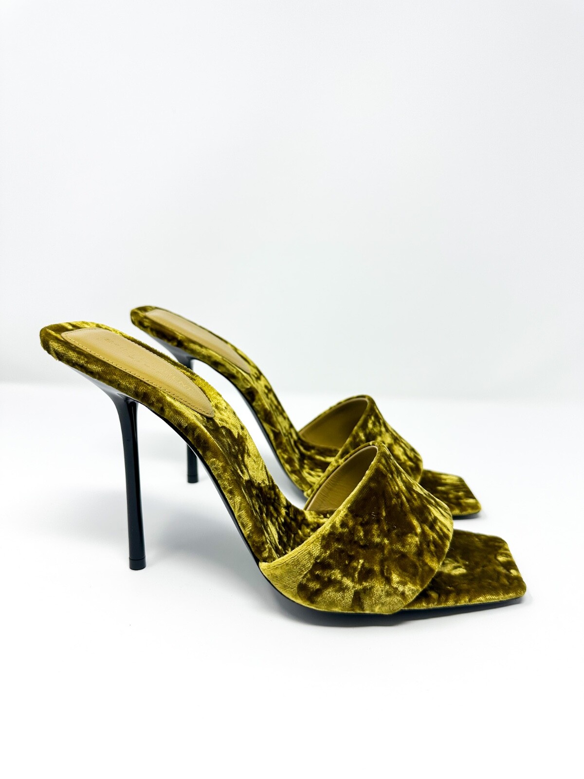 Sandali donna Saint Laurent Baliqua slip on tacco alto senape 9 US 39 EU $945