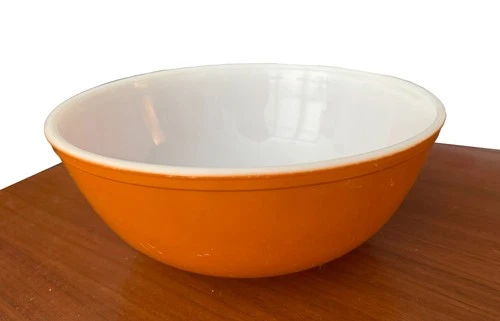 New ListingVintage PYREX CRS Earth Tones 4 Quart Mixing Bowl #404 Burnt Orange 70s