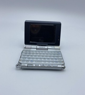 CLIE PEG-UX50英語版。スタイラス、ハンドストラップはありません。 CLIE PEG-UX50英語版。スタイラス、ハンドストラップはありません。