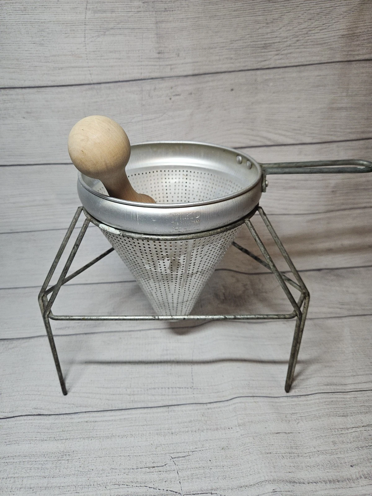 VIKO Aluminum Sieve Strainer 1970s w/ Stand and Wood Masher-Wood Pestle Canning
Opens in a new windo
