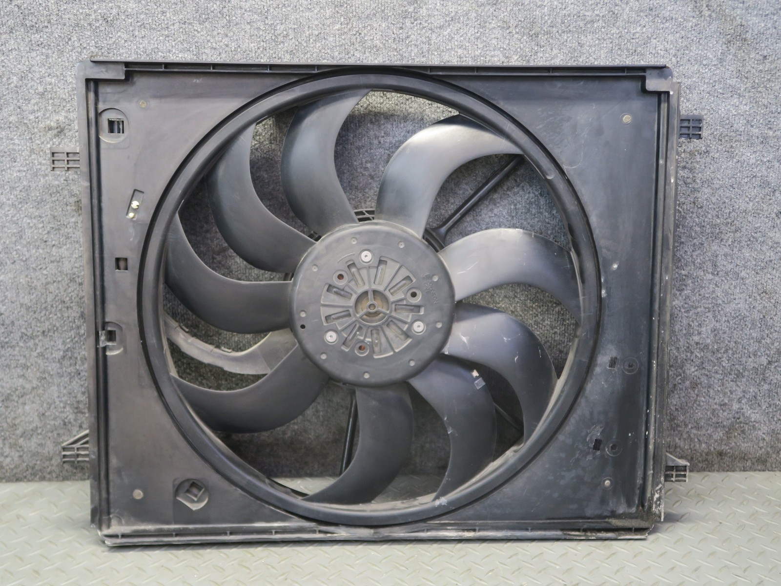 Maserati Ghibli 2014-2020 Radiator fan