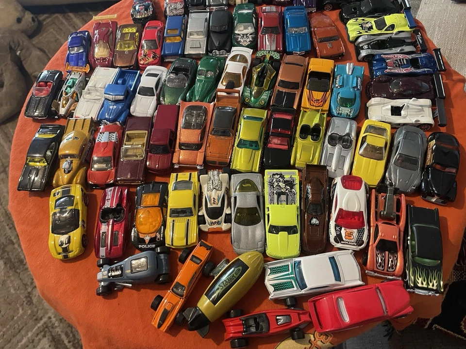 Conjunto de 100 Hot Wheels Diablo GTO Cadillac Dragsters Carros Raros Camaro ESTADO PERFEITO - Imagem 4 de 4