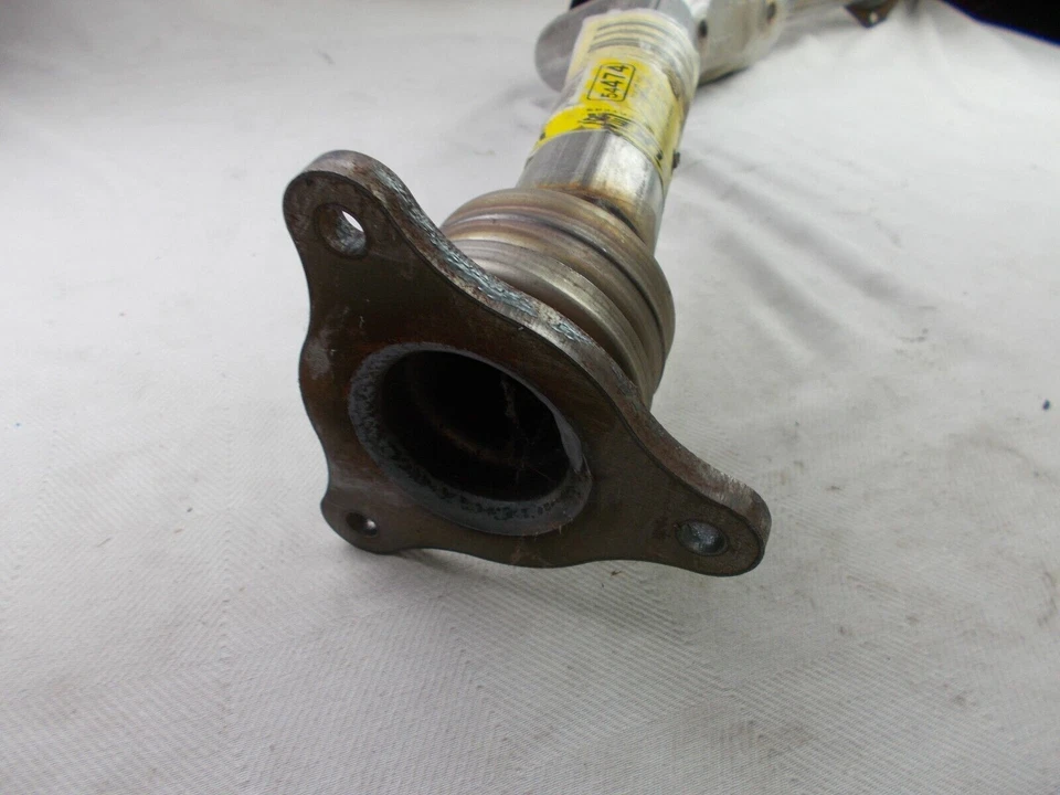 Convertidor catalítico Direct Fit Walker 54474 se adapta; Saturn L100, L200, LW200 Foto 3 de 4