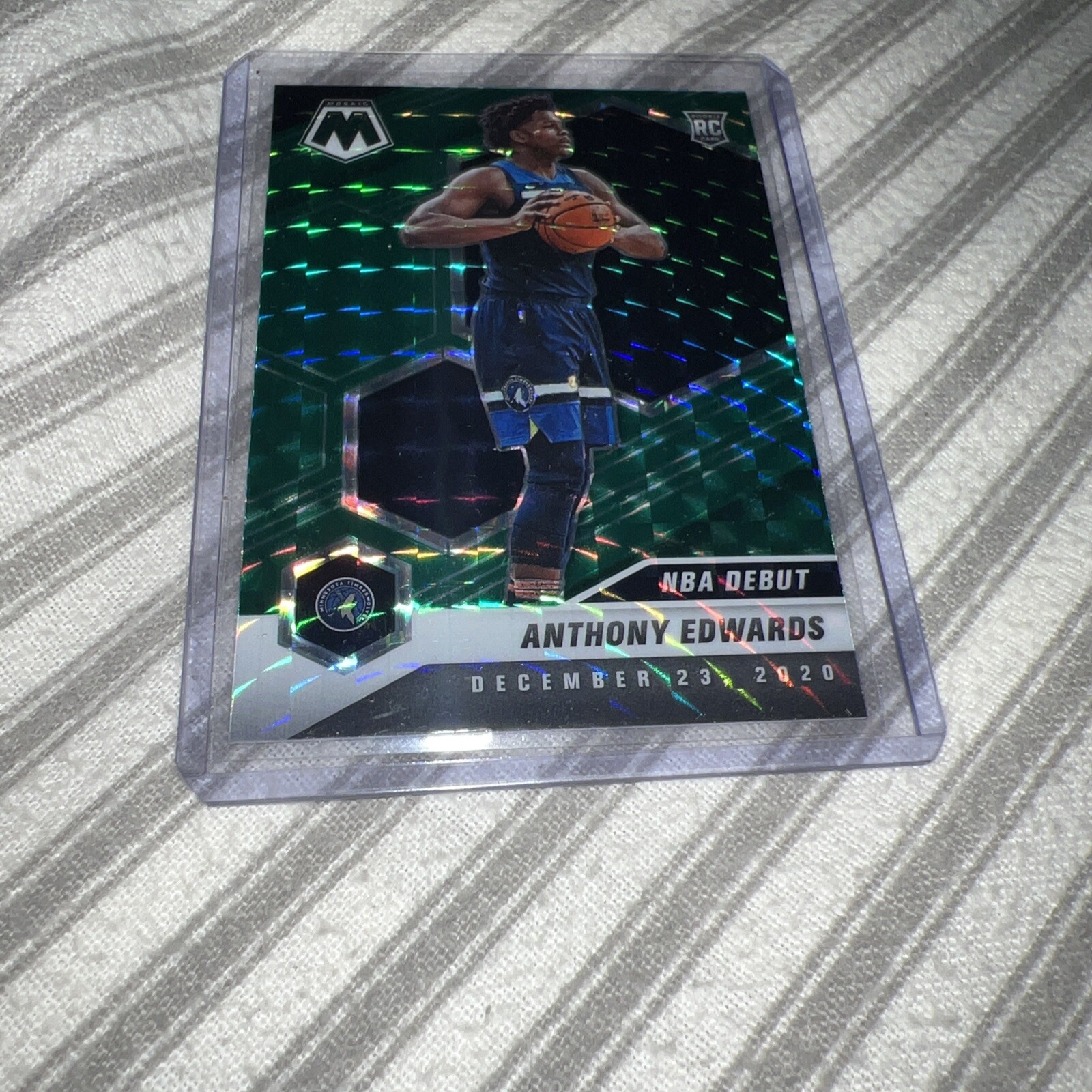 2020-21 MOSIAC ANTHONY EDWARDS ROOKIE CARD RC GREEN PRIZM #261