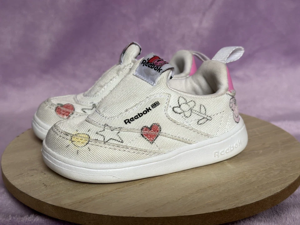 Tênis Reebok Club C Slip-On IV Peppa Pig infantil tamanho 4 - Imagem 4 de 4