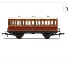 Hornby R40070A LBSCR 4 WHEEL COACH 3 CLASS, 881, NEW