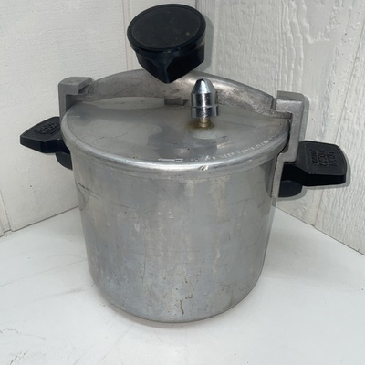 #ad Wear Ever Chicken Bucket 6 Qt Pressure Fryer Cooker 90026 USA See description . $29.00