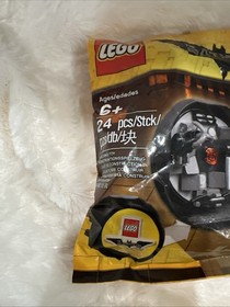 LEGO - The LEGO Batman Movie - Rare - Tiger Tuxedo Batman Pod 5004929 - New