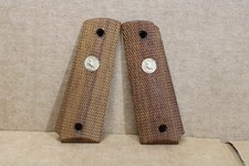 Factory Colt Series 70 Grips Full Size Walnut Gold Medallions Vintage Colt Match Factory Colt Series 70 Grips Full Size Walnut Gold Medallions Vintage Colt Match