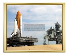 SPACE SHUTTLE DISCOVERY ROLLOUT LAUNCH PAD 39B 2007 8X10 GOLD FRAMED PHOTO