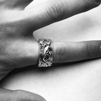 C+C 925 Sterling Silver Koi Fish Band Ring Size 10 - CLOCKS AND COLOUR