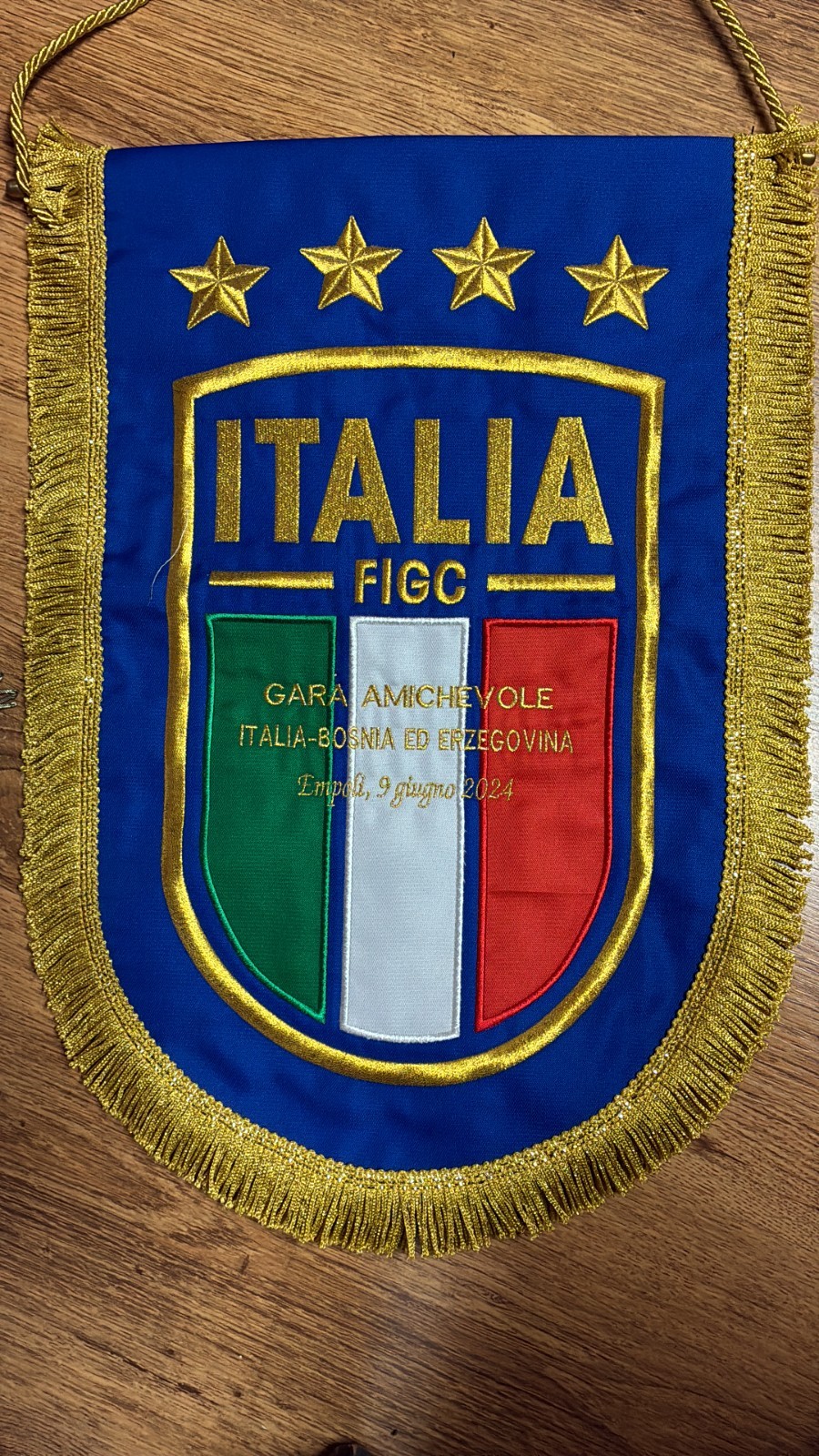 GAGLIARDETTO CALCIO RICAMATO UFFICIALE ITALIA - BOSNIA HERZEGOVINA 9/6/2024
