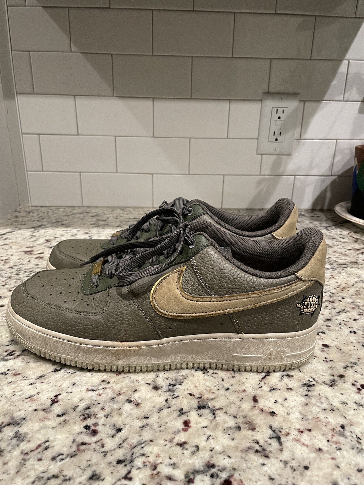 Nike Air Force 1 '07 LX Shoes 
