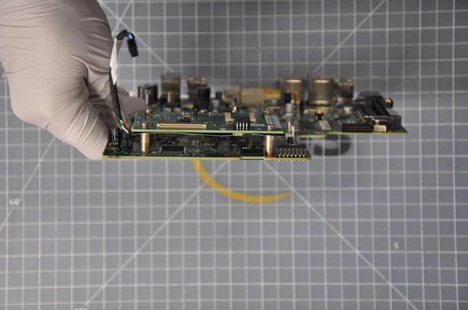 TOSHIBA MAINBOARD FOR MODEL TCXWAVE 6140-E55 USED 3AC00545800 - Image 4 of 4