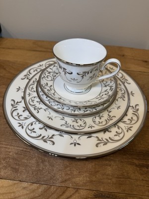 Opal Innocence Silver By Lenox 5 Pc Place Setting