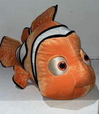 Hasbro Disney Pixar FINDING NEMO Plush JUMBO 28" Stuffed Animal 2002