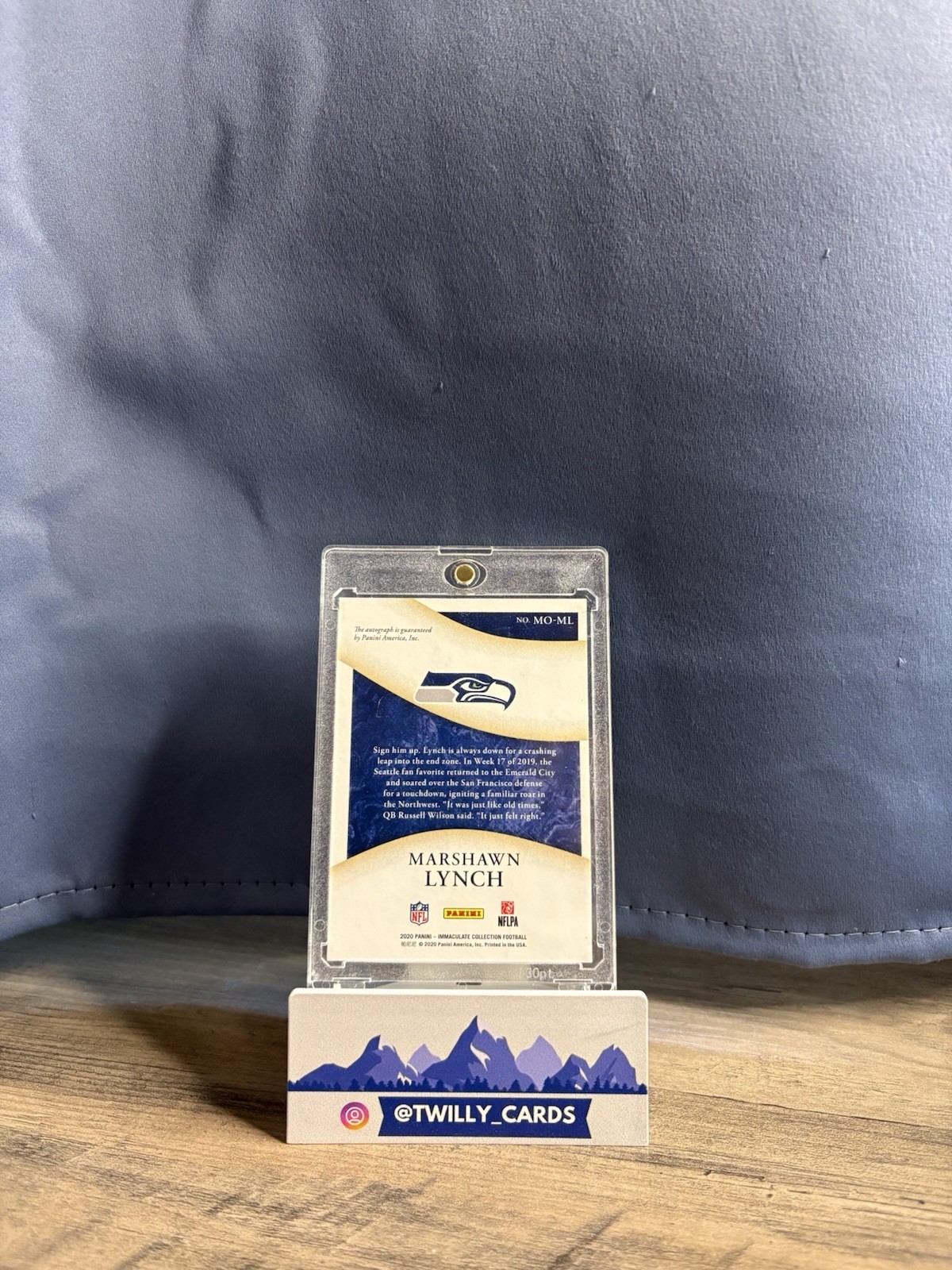 2020 Immaculate Moments Marshawn Lynch Auto /15 view 2