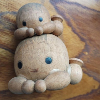 Wooden Parent and Child Kokeshi Doll, Handmade, Natural Wood, Small, Cute Expre