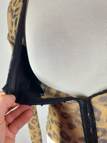 Vintage Y2K Pinky Punky Size M Nylon Mesh Top Bodycon Hook-Front Cheetah, Size M, $53.99 - Photo 4