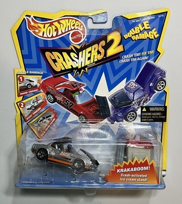 NIP 1999 Hot Wheels CRASHERS 2 Crash & Smash w/Crash Activated Ice Cream Stand